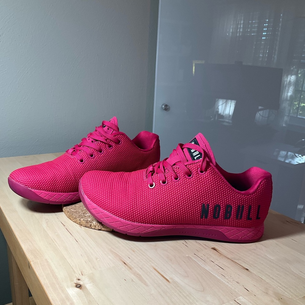 NoBull Magenta Trainer Men 7 / Women 8.5